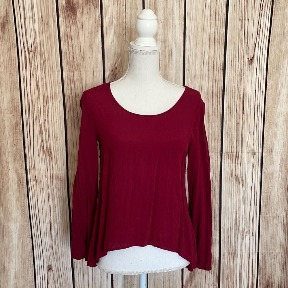 Miss Daisy Burgundy Blouse Floral Cut-Out back SM